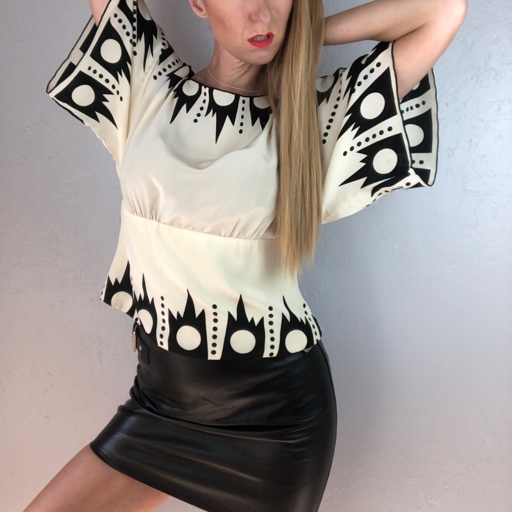 Anthropology x Anna Sui Silk Blouse size 4, small
